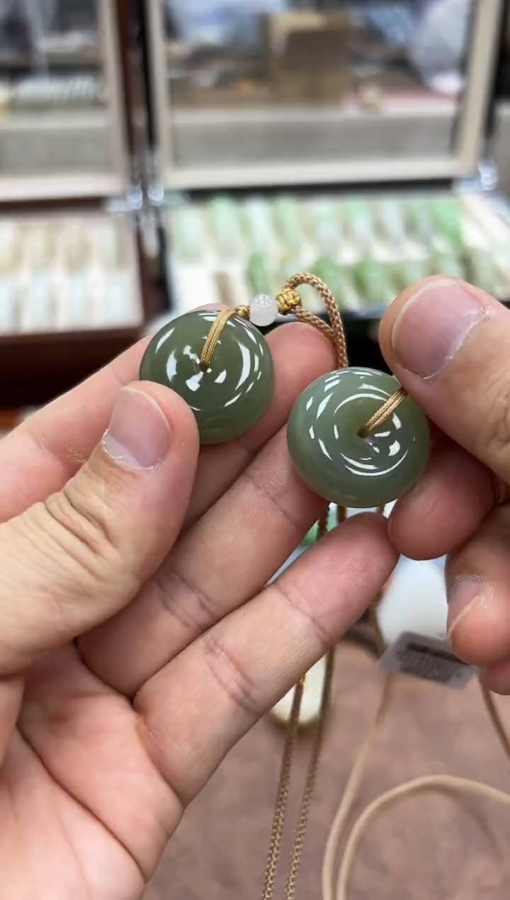【闪购商品】和田玉吊坠未镶嵌平安扣 多样性发一个