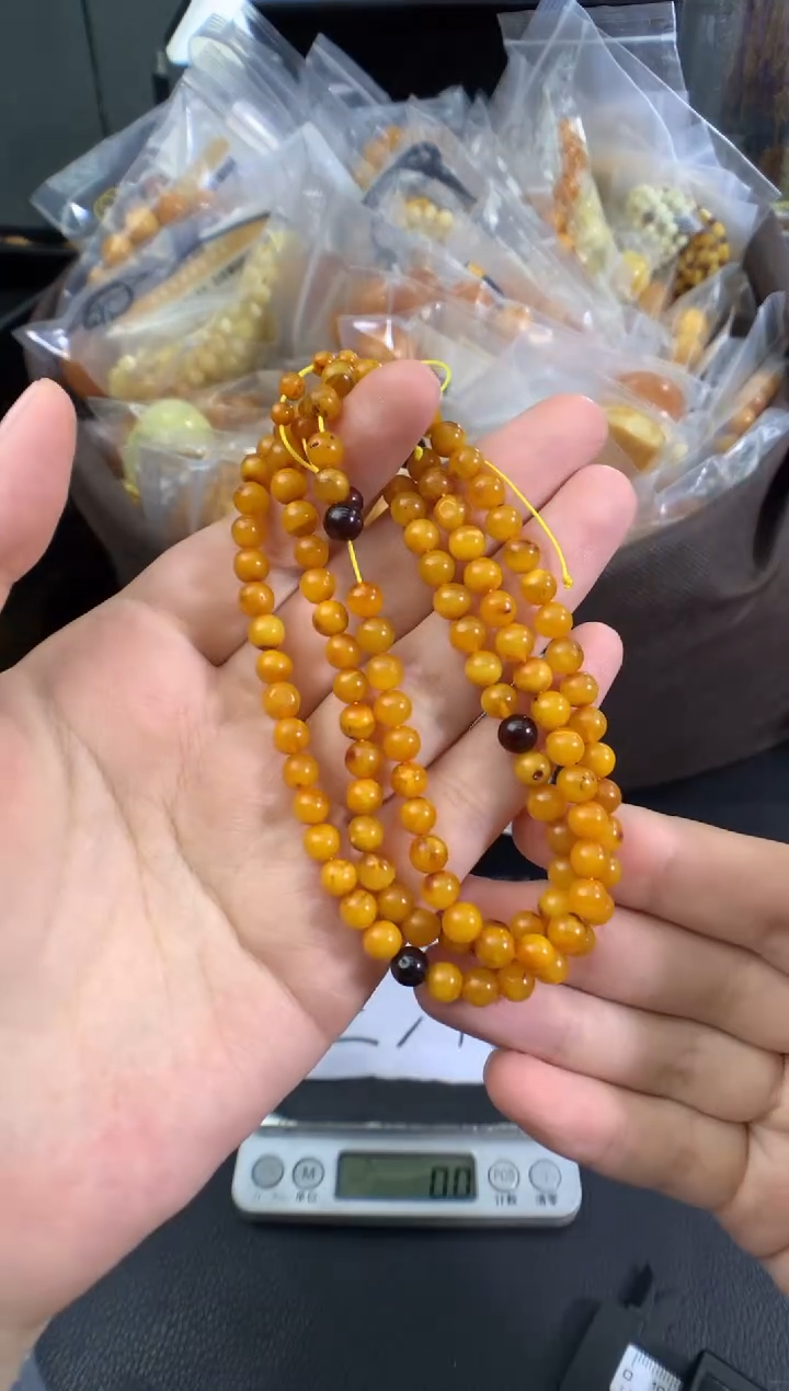 蜜蜡未镶嵌珠宝奇石1