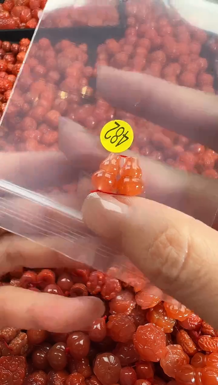 颈饰未镶嵌南红玛瑙1