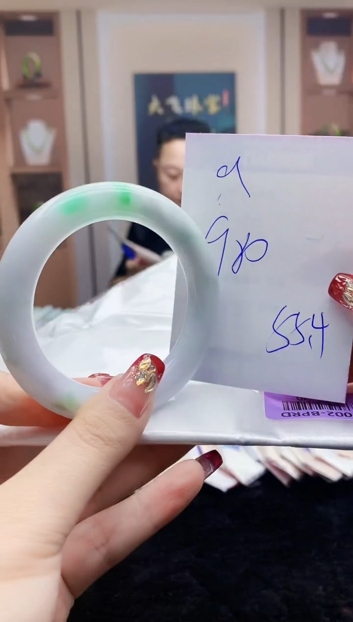 【闪购商品】翡翠手镯未镶嵌      H85-40