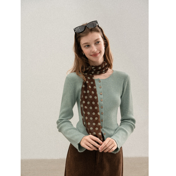 羊城故事【现现】毛针织衫+咖色半身裙两件套Y51054802 Y51054801