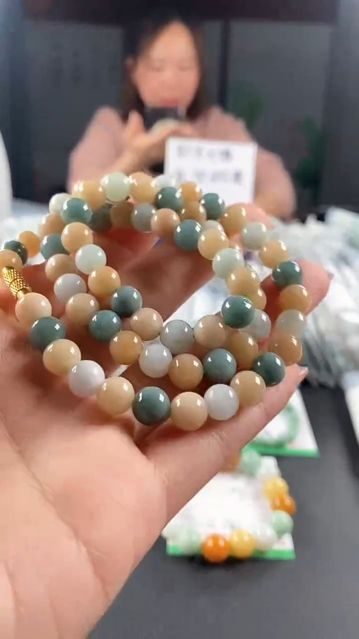 【闪购商品】翡翠手串未镶嵌22......