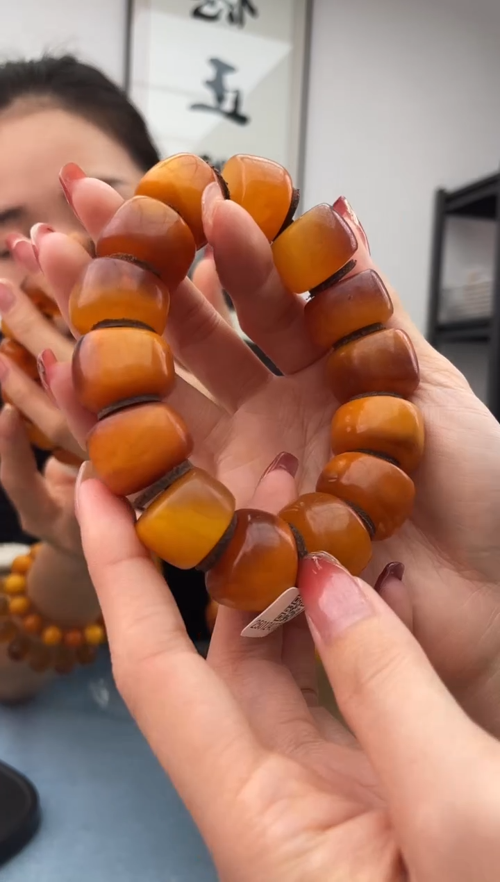 【闪购商品】蜜蜡珠宝奇石未镶嵌，假一罚十078