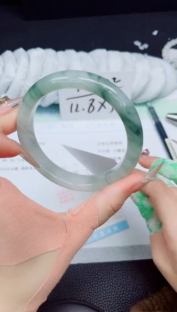 石英质玉未镶嵌手镯158-62.4