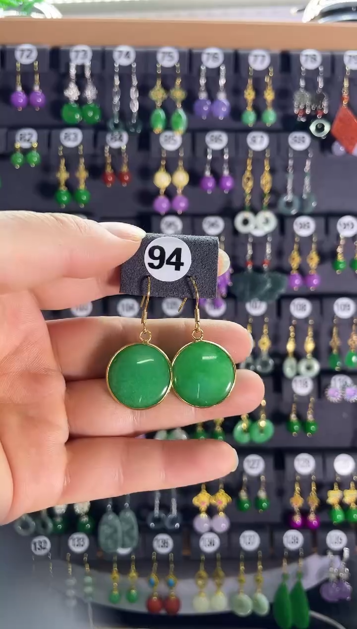 【闪购商品】翡翠耳饰银S925镶嵌94...