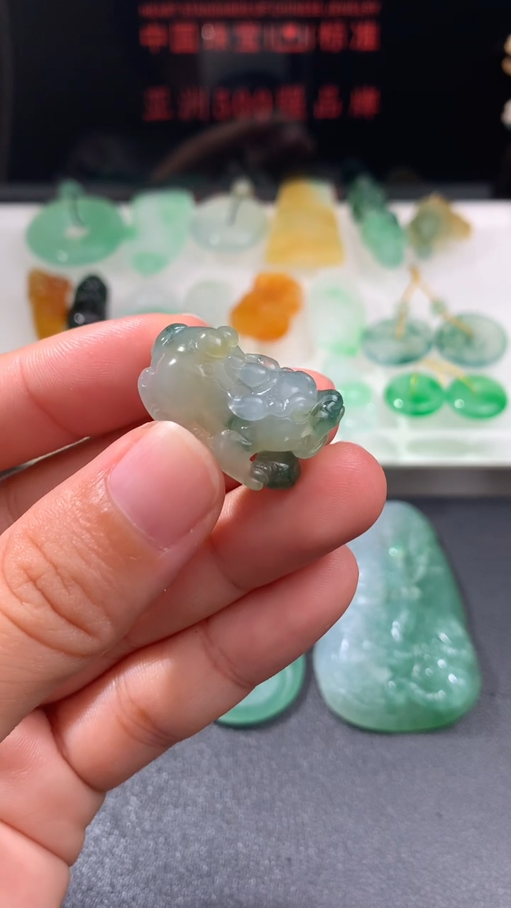 未镶嵌定制翡翠木*?  