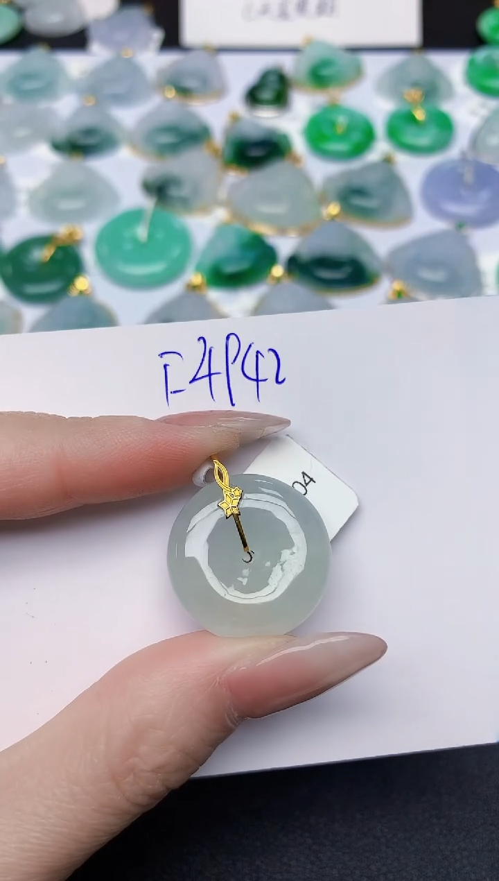 颈饰18K金镶嵌翡翠天然缅甸A货翡翠百元以上9元证书费自理