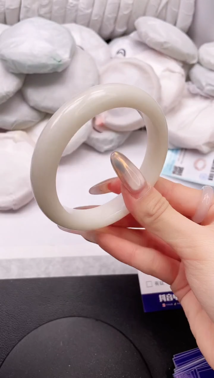 【闪购商品】和田玉手镯未镶嵌1K709-62