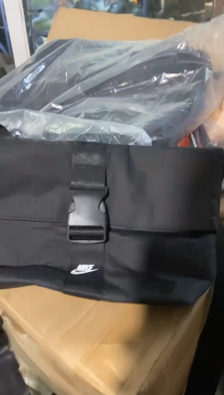 哑光小黑包 退回库存 瑕疵直播间过款 尺码