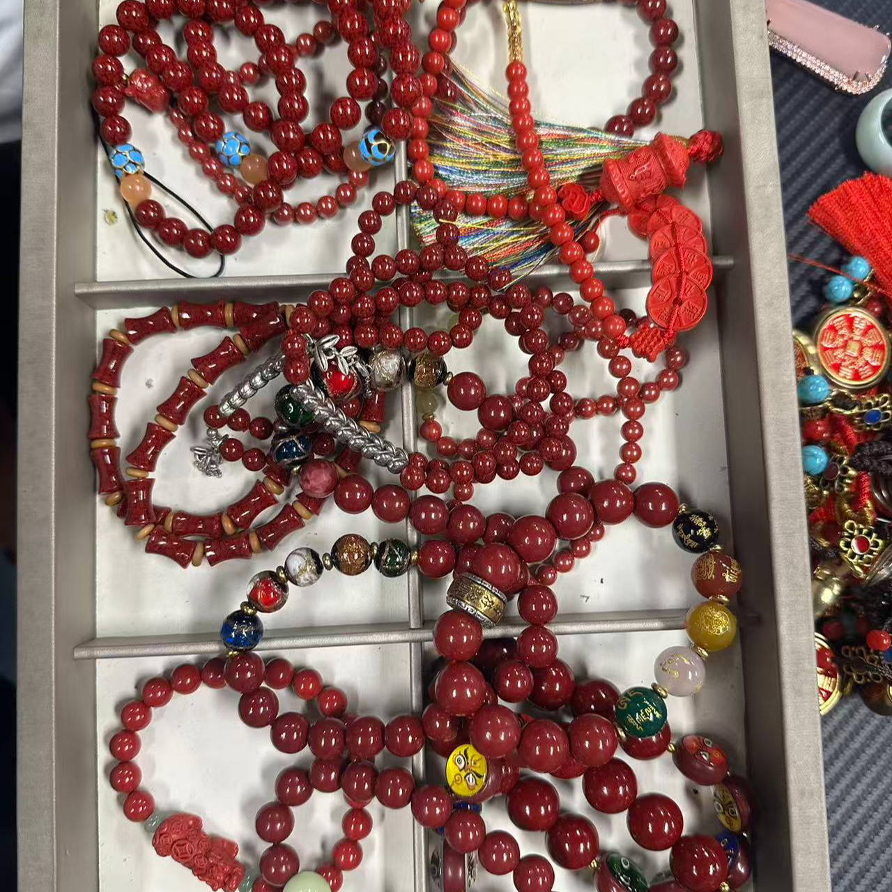 含辰砂工艺品朱砂手串挂件手机链等随机