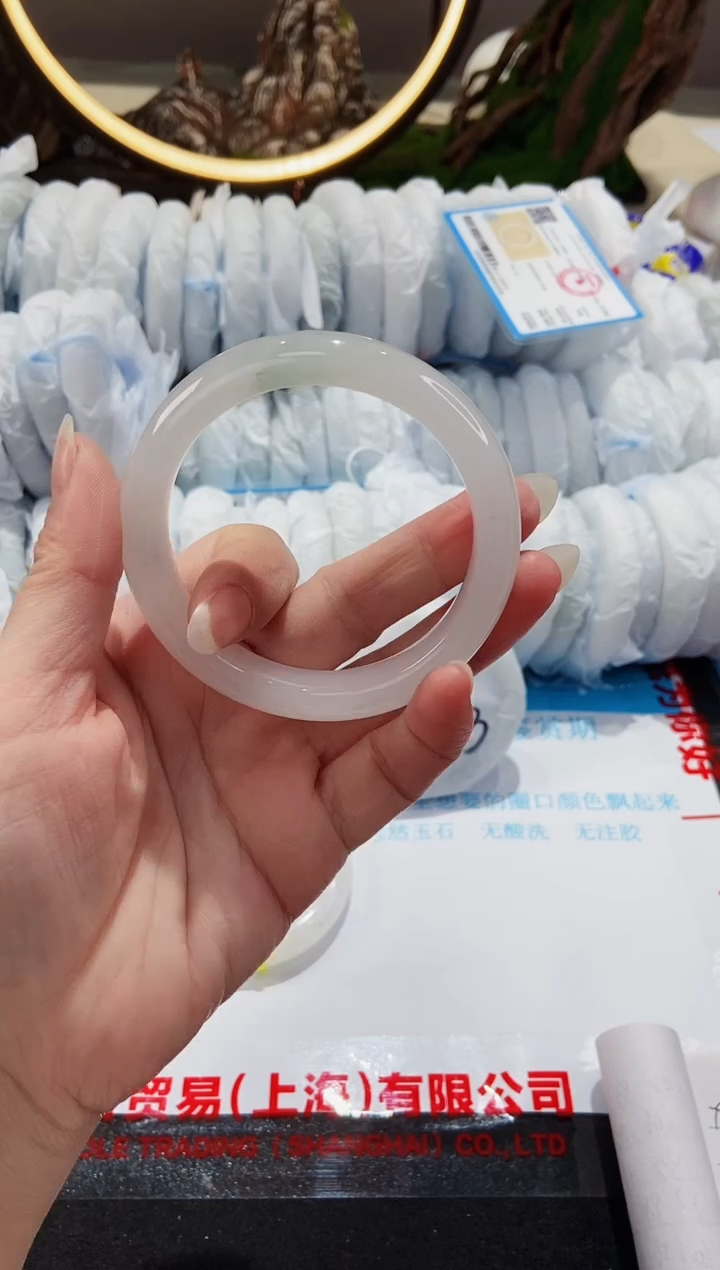 【闪购商品】石英质玉手镯未镶嵌21-57