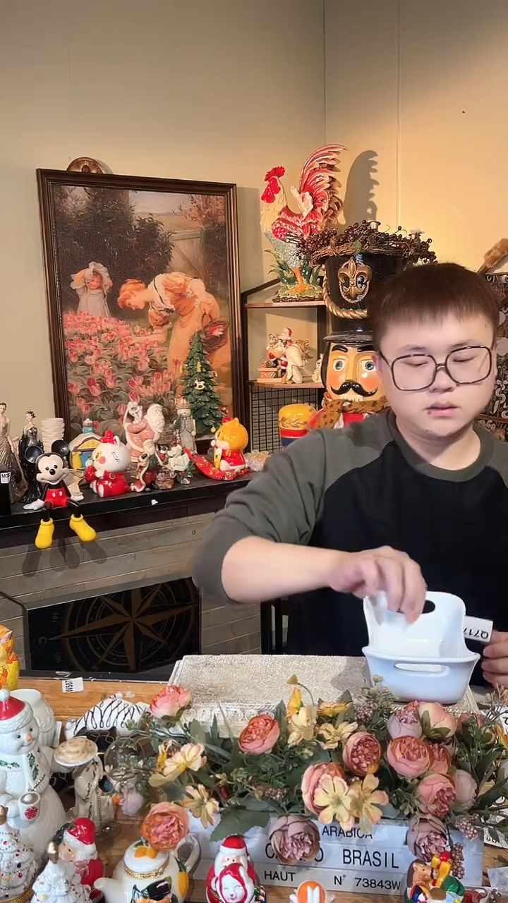 【闪购商品】默认微瑕高端树脂陶瓷摆件Q717