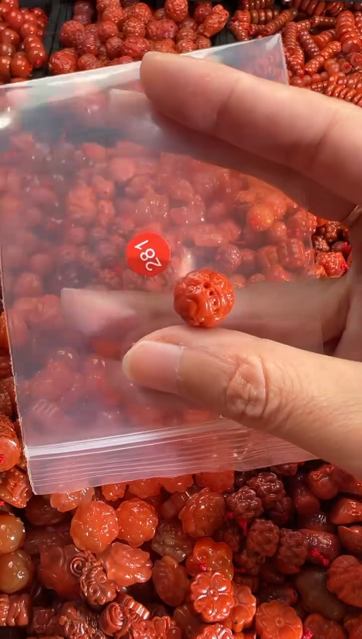 【闪购商品】南红玛瑙颈饰未镶嵌2