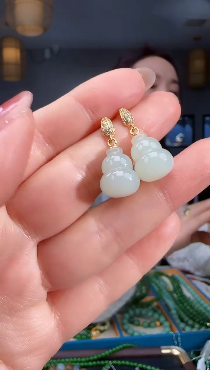 银S925镶嵌和田玉耳饰1