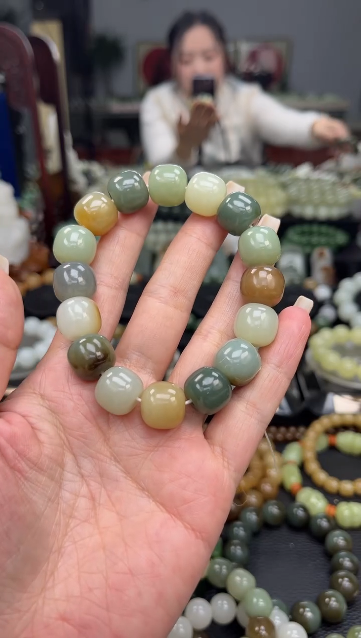 【闪购商品】和田玉手串未镶嵌新疆多宝卡14