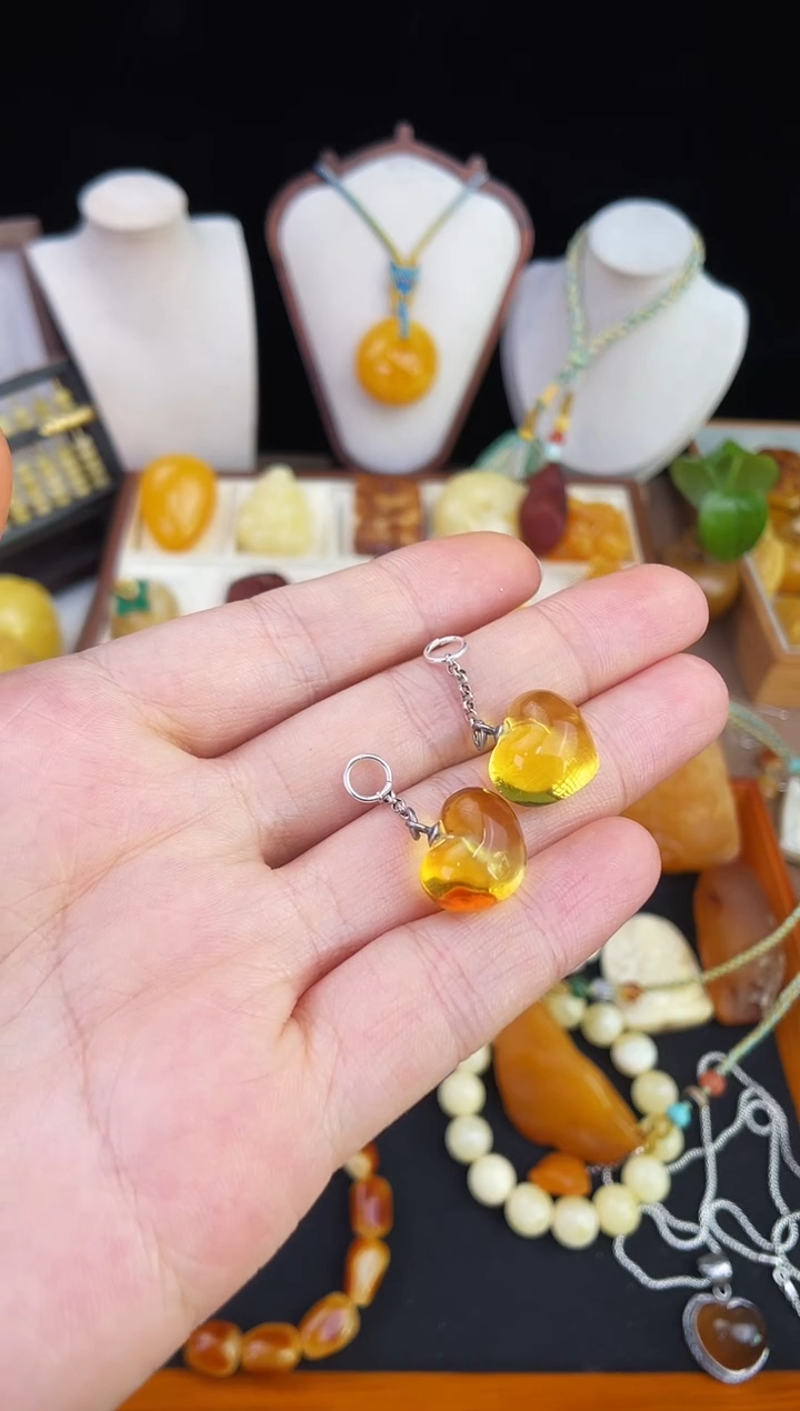 琥珀未镶嵌珠宝奇石柒月