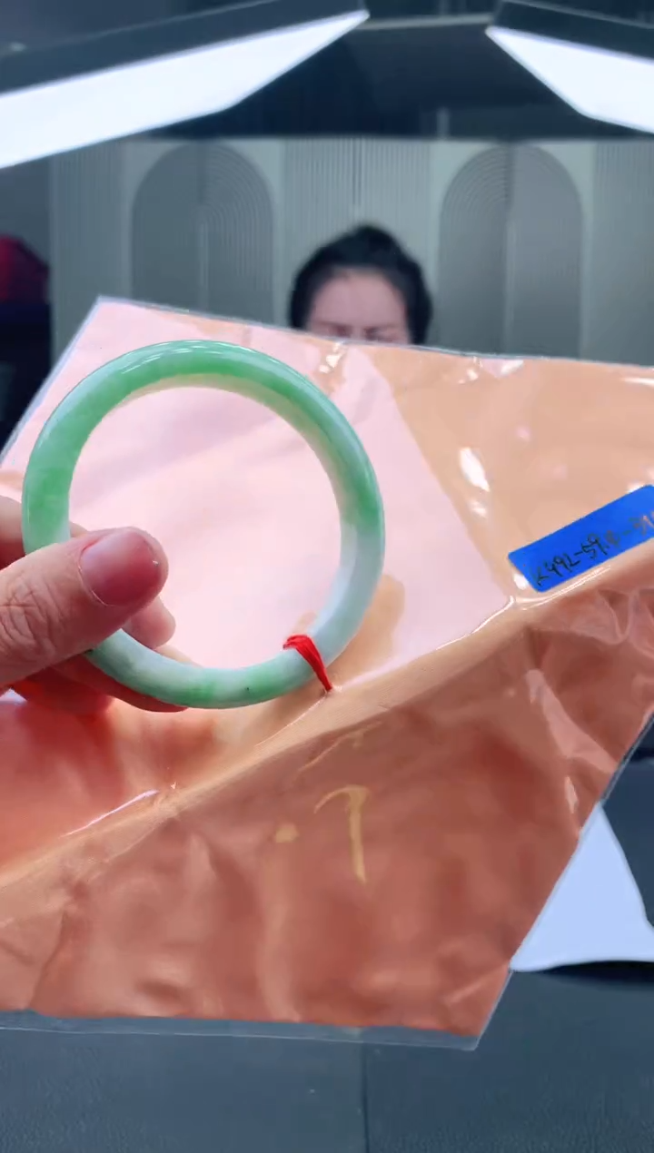 未镶嵌手镯翡翠59+