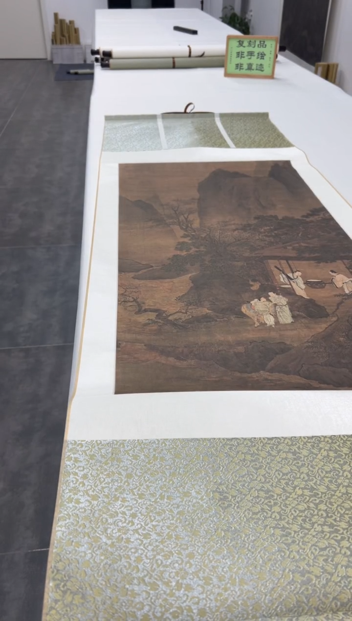  【复刻品】刘松年  摔琴谢知音