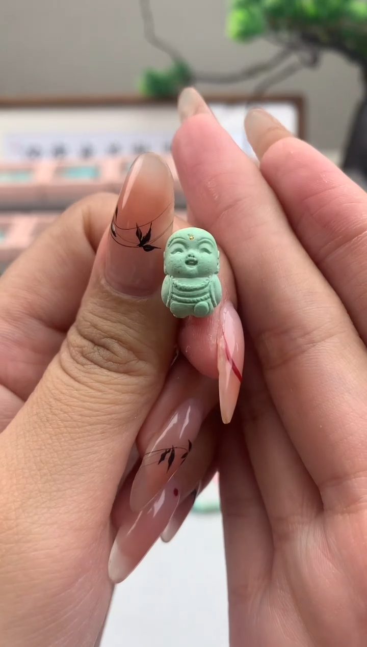 南红玛瑙未镶嵌雕刻C113