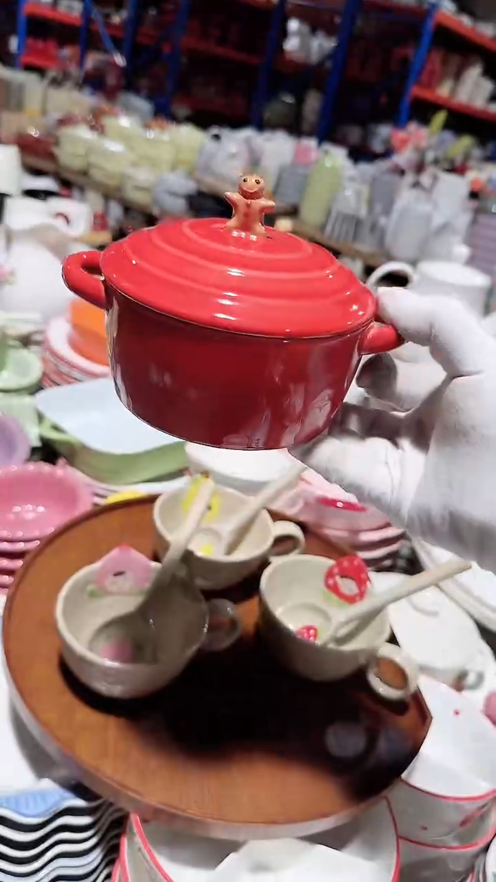 陶瓷姜饼人带盖碗微瑕 凑满20元包邮