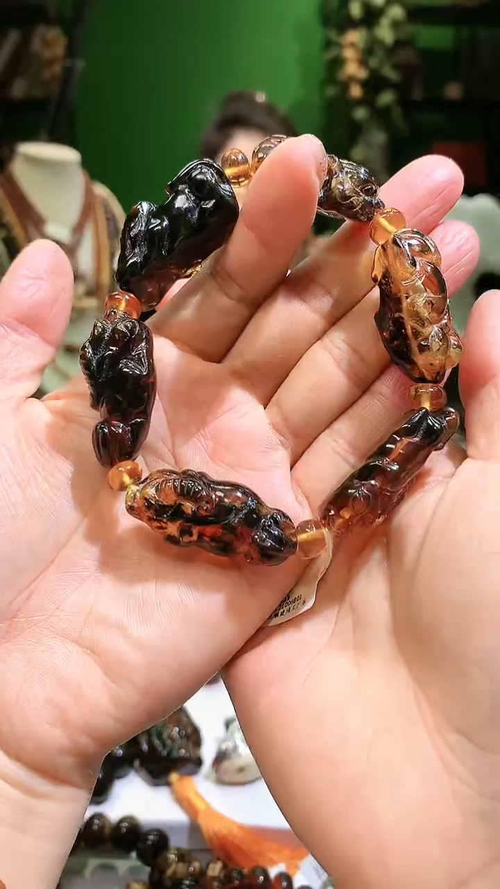 【闪购商品】琥珀裸石未镶嵌抚顺琥珀