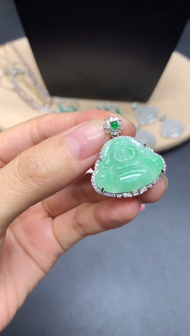 【闪购商品】翡翠吊坠(不含链)银S925镶嵌佛公【多样性发其一】