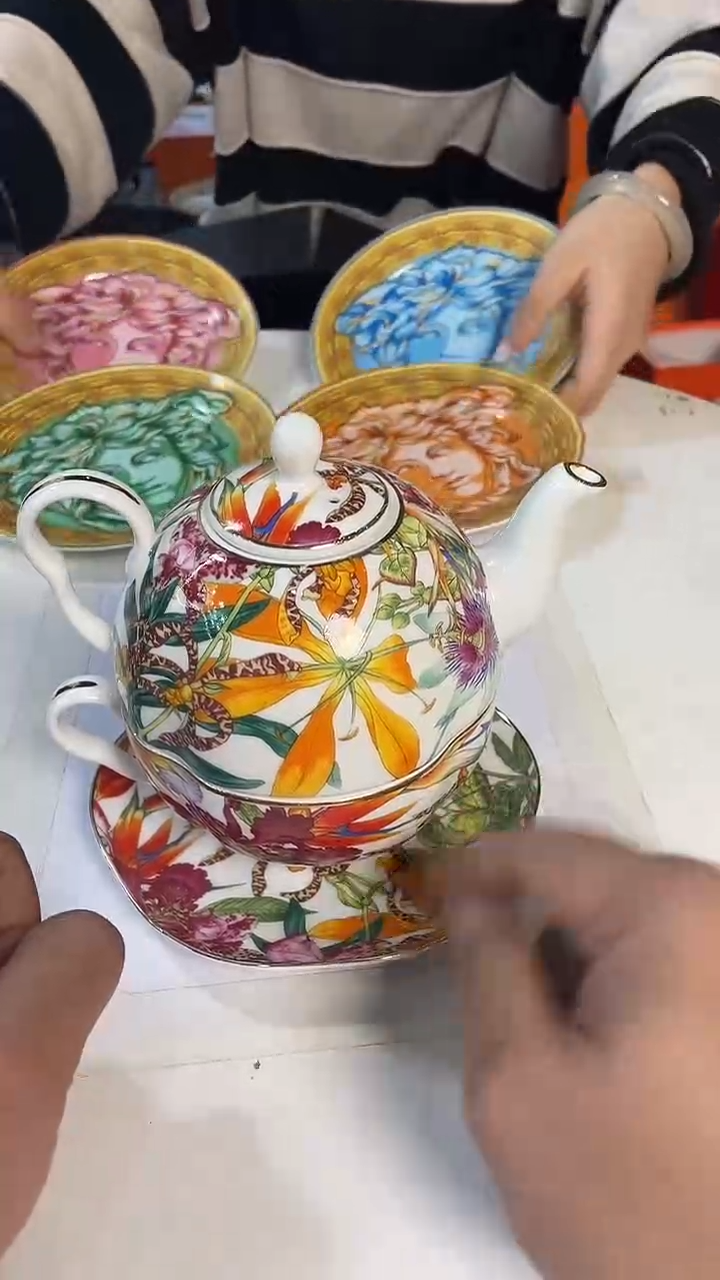 杯鸿辉家品牌瓷器，京东包邮！