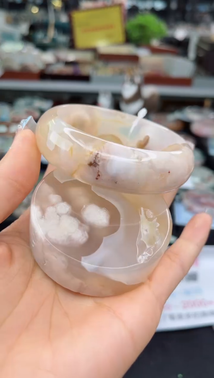 【闪购商品】石英质玉手镯未镶嵌59圈口（赠品镯心）1355019