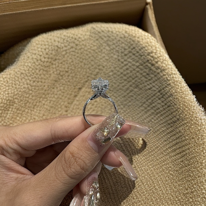 【合成/培育】王室庄园豪镶钻戒