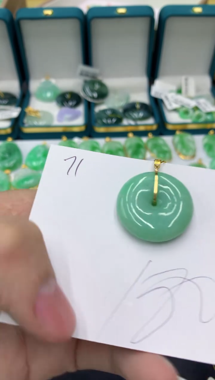 【闪购商品】翡翠颈饰18K金镶嵌11111111