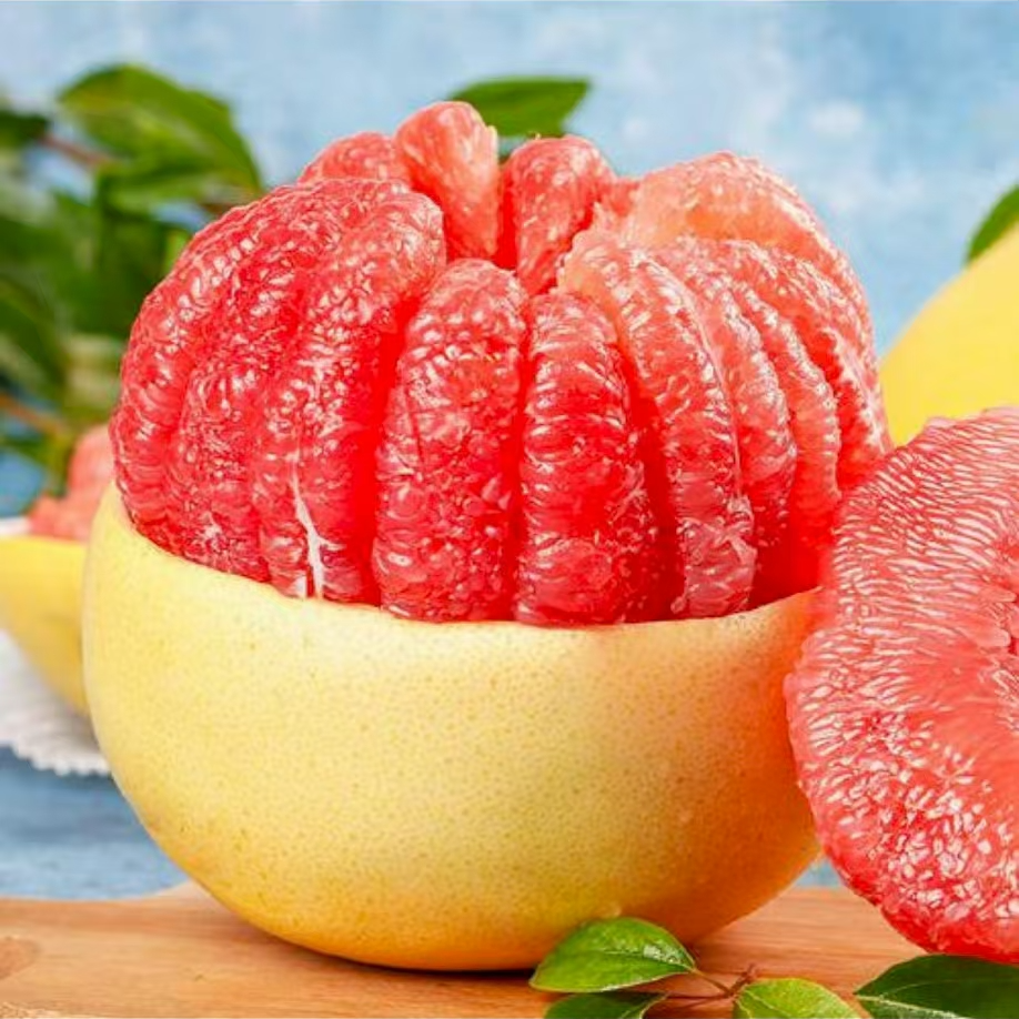 2颗【三红蜜柚】甜度高，果肉细腻多汁，香气浓郁，单果2斤左右