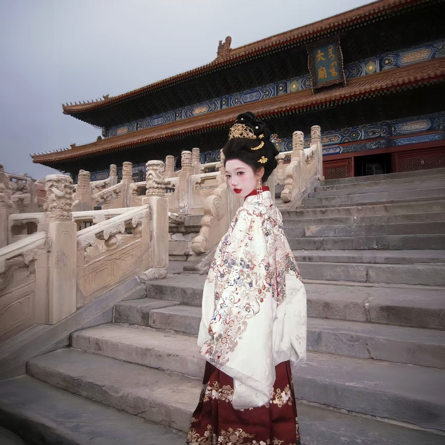 【大明贵女】2025新款明制贵女立领秋冬上衣汉服织金妆花马面裙加厚