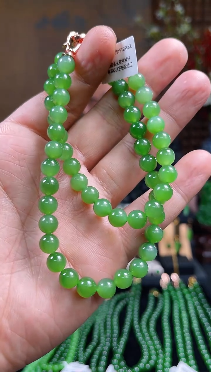 【闪购商品】和田玉（碧玉）项链未镶嵌±8mm 阳绿色妈妈链