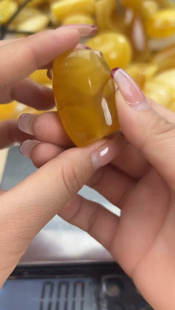 【闪购商品】琥珀裸石未镶嵌蜜蜡吊坠