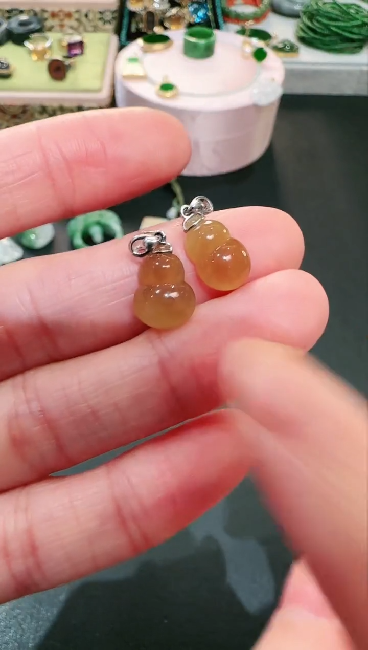 【闪购商品】翡翠颈饰18K金镶嵌耳饰