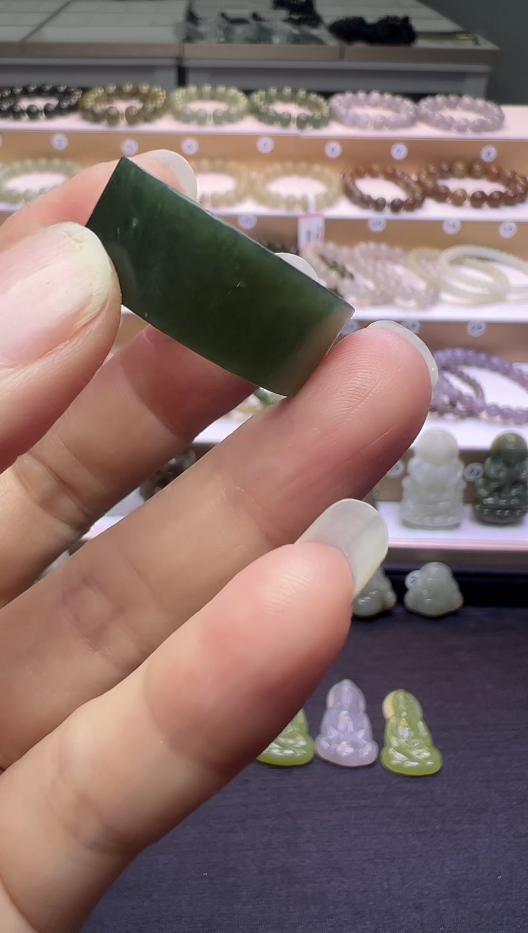 颈饰未镶嵌和田玉174号链接有瑕疵22圈口