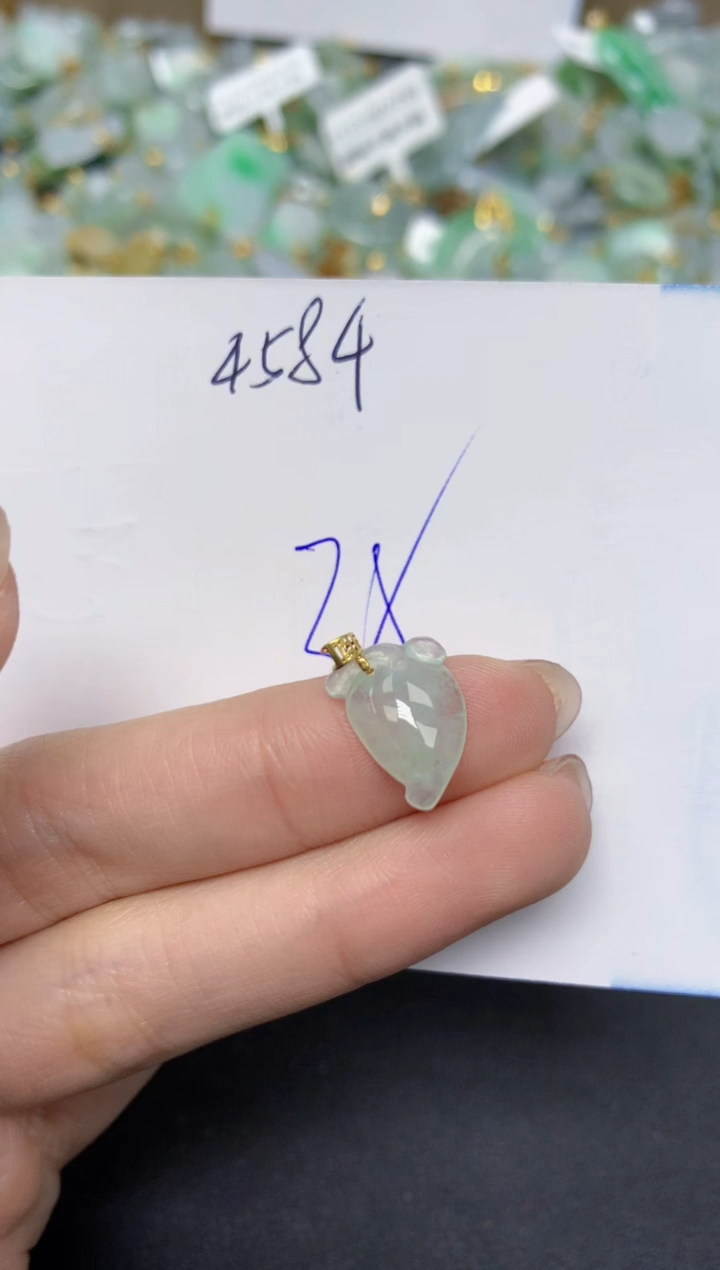 【闪购商品】翡翠颈饰18K金镶嵌天然翡翠A货