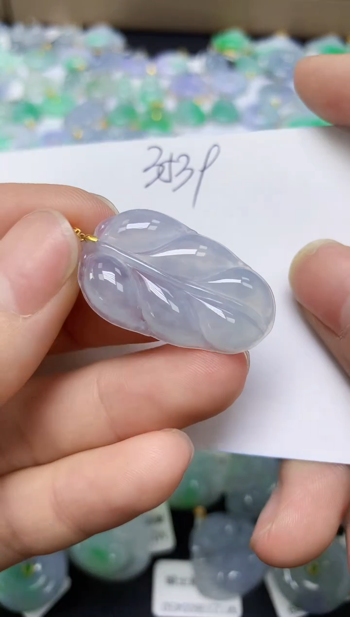 翡翠18K金镶嵌颈饰 天然缅甸翡翠A货