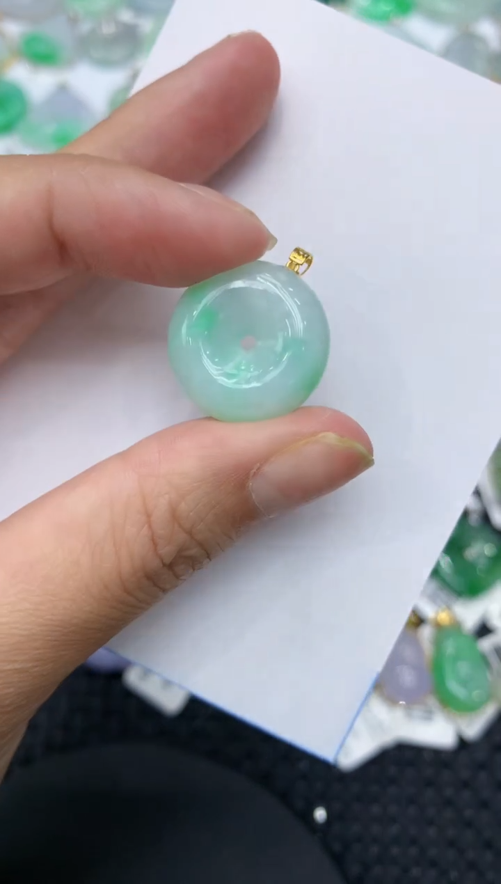 【闪购商品】翡翠颈饰18K金镶嵌111111111111