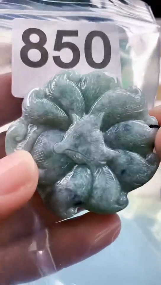 【闪购商品】翡翠颈饰未镶嵌天然翡翠吊坠挂件