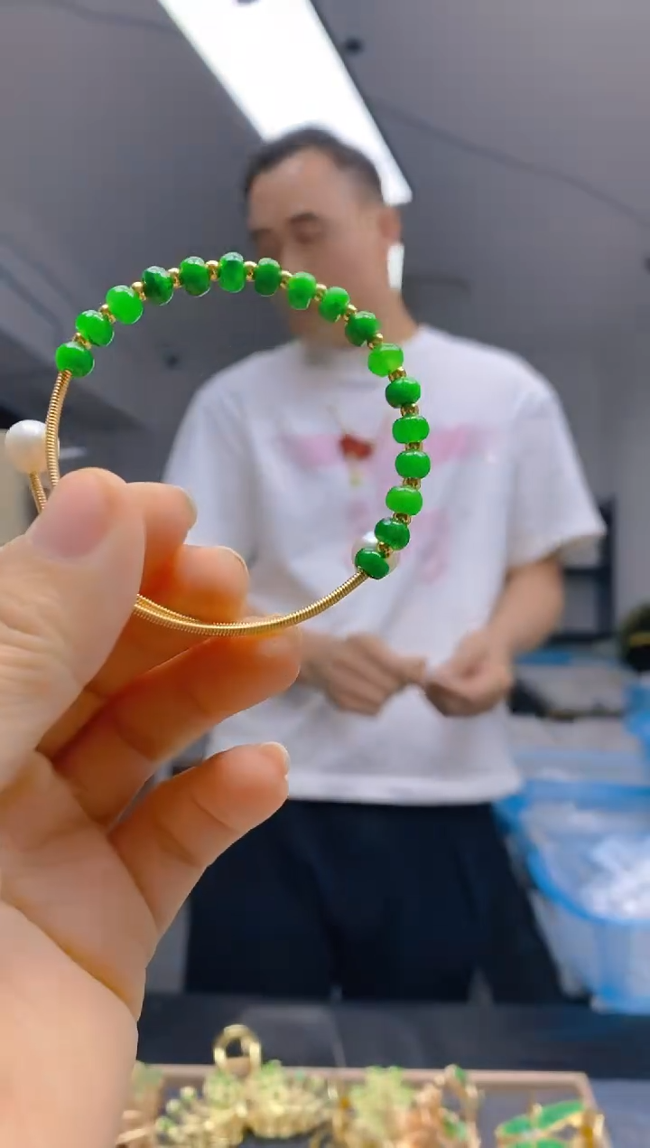 【闪购商品】翡翠耳饰合金391翡翠手镯