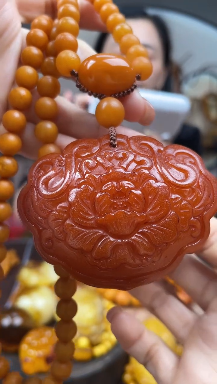 【闪购商品】琥珀裸石未镶嵌首饰 假1赔4 （多样性发货1件（微瑕