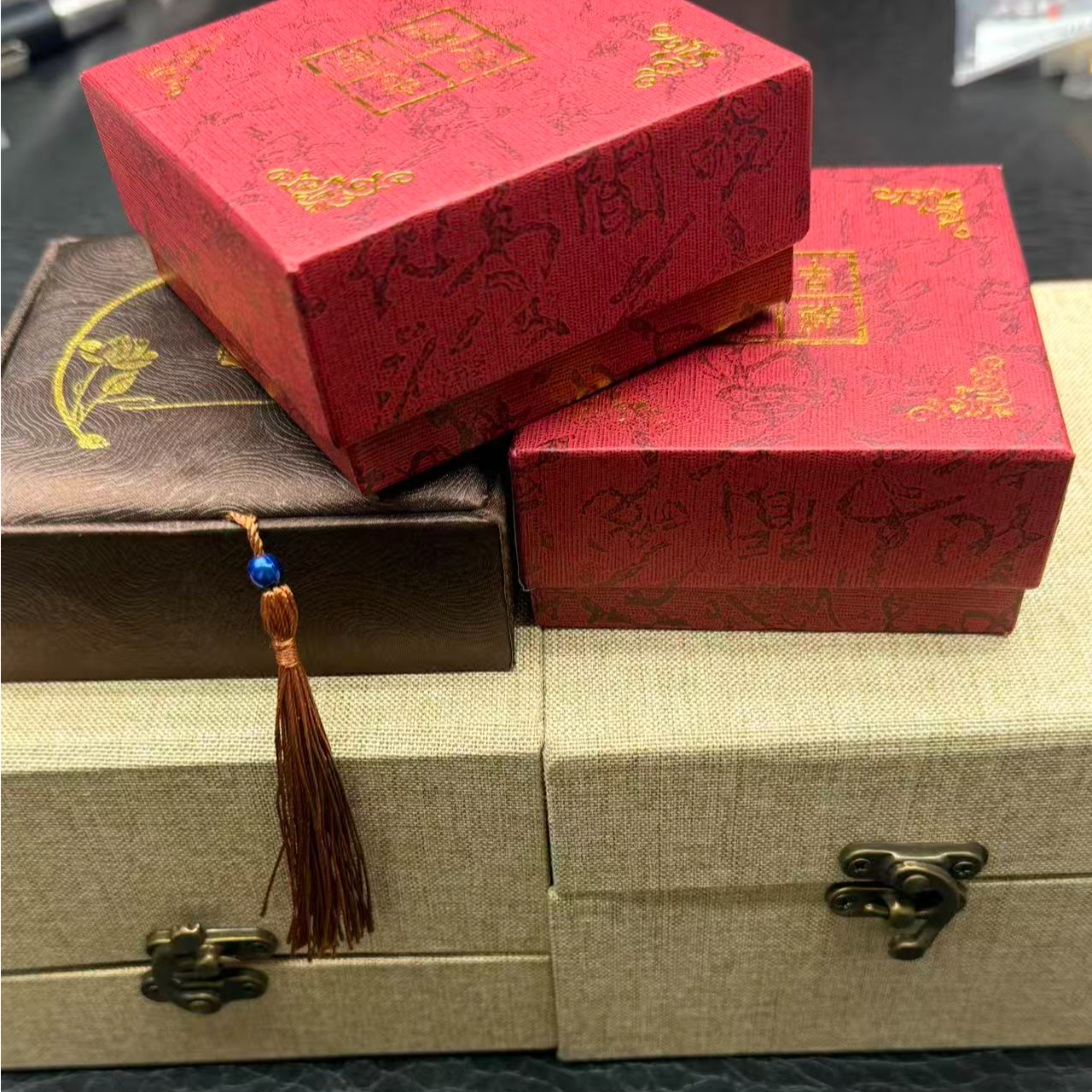 原创节日风格轻奢风礼盒y127