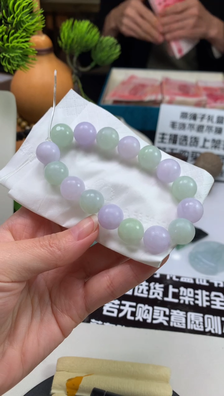 未镶嵌定制翡翠中*熊---118131