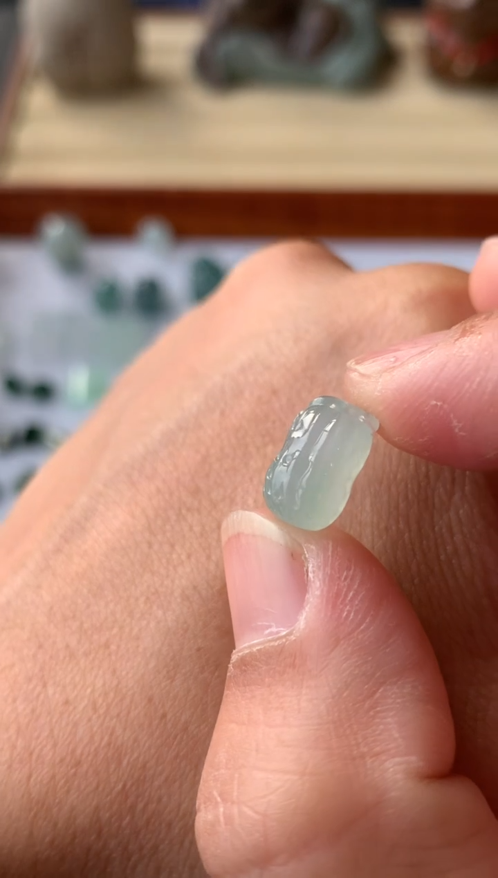 【闪购商品】定制翡翠未镶嵌花生350+35