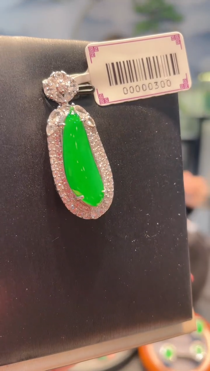 【闪购商品】翡翠吊坠(不含链)未镶嵌A12天然A货翡翠