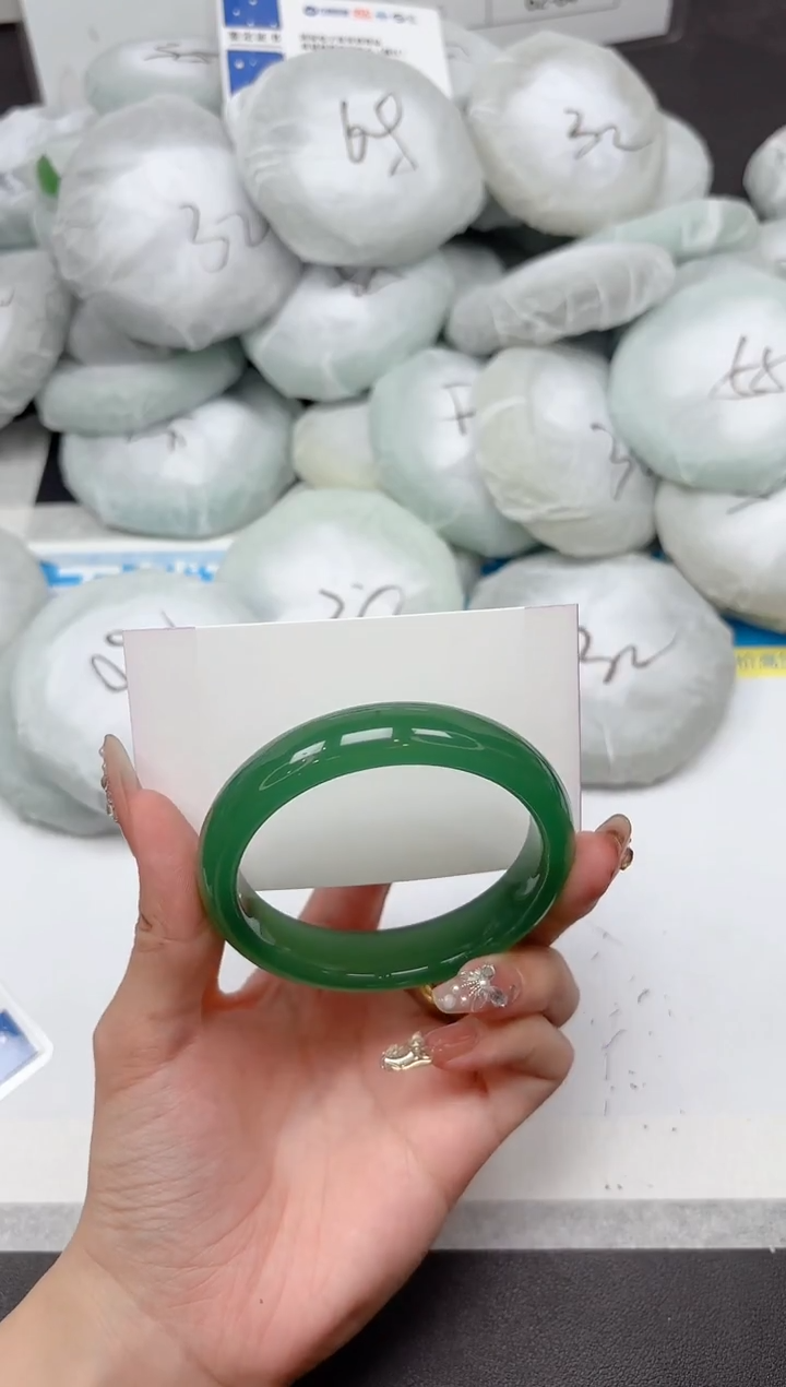 未镶嵌手镯石英质玉293-58.2