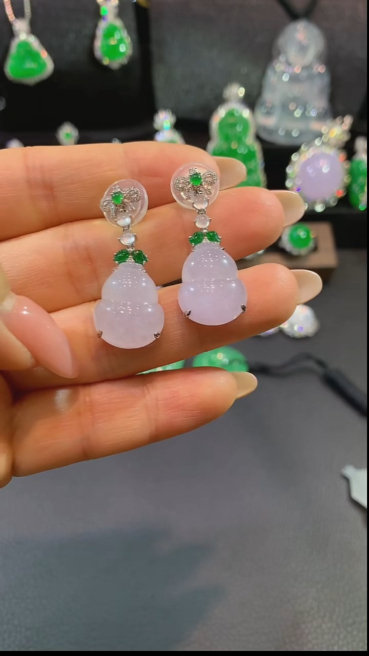 18K金镶嵌翡翠耳饰耳坠