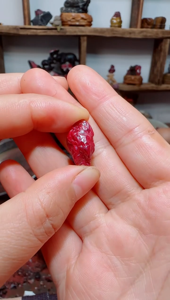 天然辰砂山**生狗头砂吊坠42