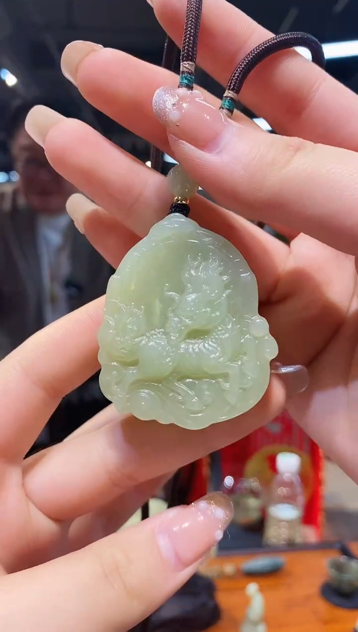 【闪购商品】和田玉挂件未镶嵌麒麟挂件